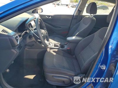 Zdjęcie 7 z 12 samochodu: 2018 HYUNDAI IONIQ BLUE VIN:KMHC65LC0JU060753 - miniatura