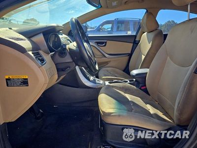 Zdjęcie 7 z 12 samochodu: 2013 HYUNDAI ELANTRA GLS VIN:KMHDH4AE5DU567746 - miniatura