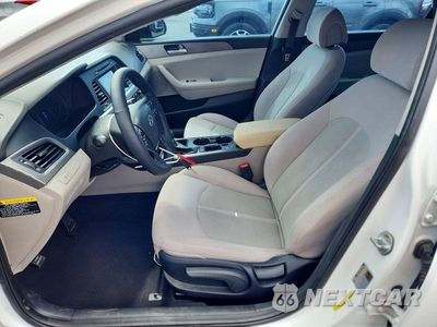 Zdjęcie 7 z 12 samochodu: 2016 HYUNDAI SONATA SE VIN:5NPE24AF8GH365176 - miniatura