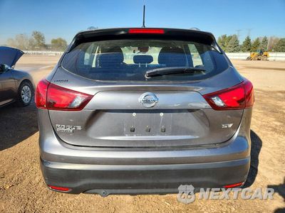 Zdjęcie 6 z 12 samochodu: 2019 NISSAN ROGUE SPORT SV VIN:JN1BJ1CP4KW525201 - miniatura