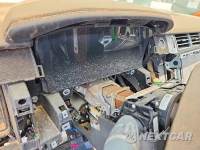 Zdjęcie 9 z 13 samochodu: 2016 LAND ROVER RANGE ROVER VIN:SALGR2PF2GA312442 - miniatura