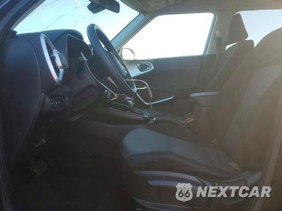 Zdjęcie 7 z 12 samochodu: 2023 KIA SOUL LX VIN:KNDJ23AUXP7859180 - miniatura