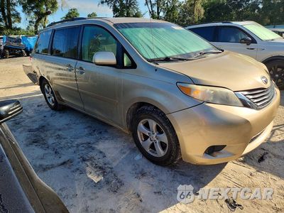 Czwarte zdjęcie samochodu z boku: 2011 TOYOTA SIENNA LE VIN:5TDKK3DC9BS051103 - miniatura
