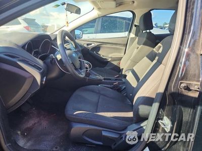 Zdjęcie 7 z 12 samochodu: 2016 FORD FOCUS VIN:1FADP3K27GL270984 - miniatura