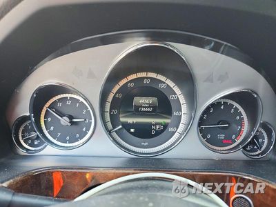 Zdjęcie 9 z 12 samochodu: 2013 MERCEDES-BENZ E 350 4MATIC VIN:WDDHF8JB4DA757165 - miniatura