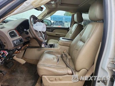 Zdjęcie 7 z 13 samochodu: 2009 CHEVROLET SUBURBAN C1500 LTZ VIN:1GNFC36J79R219380 - miniatura
