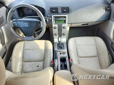 Zdjęcie 8 z 13 samochodu: 2006 VOLVO C70 T5 VIN:YV1MC68216J004878 - miniatura
