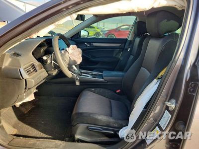 Zdjęcie 7 z 12 samochodu: 2020 HONDA ACCORD LX VIN:1HGCV1F14LA128228 - miniatura