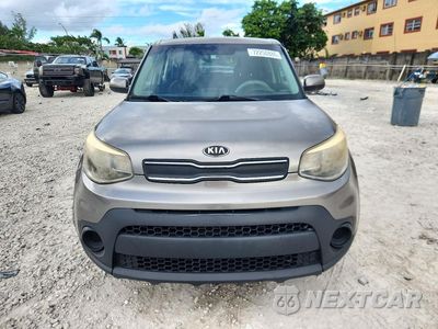 Piąte zdjęcie samochodu w środku: 2018 KIA SOUL BASE VIN:KNDJN2A21J7588632 - miniatura