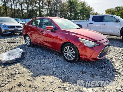 Czwarte zdjęcie samochodu z boku: 2018 TOYOTA YARIS IA BASE VIN:3MYDLBYV8JY300351 - miniatura