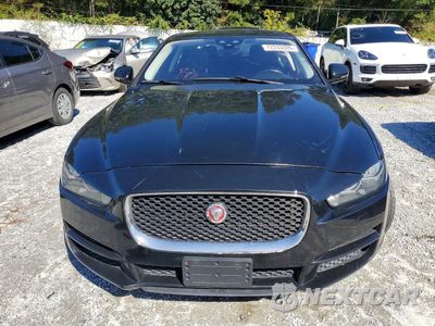Piąte zdjęcie samochodu w środku: 2019 JAGUAR XE PREMIUM VIN:SAJAJ4FX1KCP46733 - miniatura