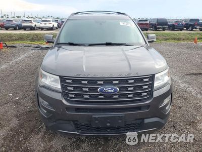 Piąte zdjęcie samochodu w środku: 2017 FORD EXPLORER XLT VIN:1FM5K7D81HGD96365 - miniatura