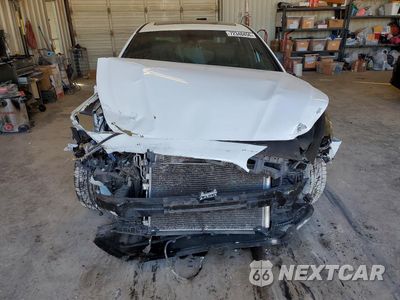 Piąte zdjęcie samochodu w środku: 2019 HYUNDAI SONATA SPORT VIN:5NPE34AF2KH804622 - miniatura