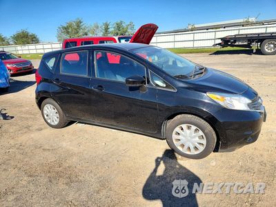 Czwarte zdjęcie samochodu z boku: 2016 NISSAN VERSA NOTE SV VIN:3N1CE2CP6GL401555 - miniatura