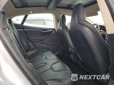Zdjęcie 10 z 13 samochodu: 2013 TESLA MODEL S VIN:5YJSA1CN4DFP04115 - miniatura