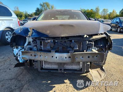 Piąte zdjęcie samochodu w środku: 2022 MAZDA 3 PREMIUM VIN:3MZBPBDLXNM300375 - miniatura
