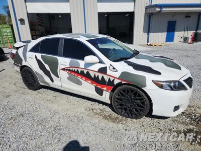 Czwarte zdjęcie samochodu z boku: 2010 TOYOTA CAMRY LE VIN:4T1BF3EK1AU546458 - miniatura