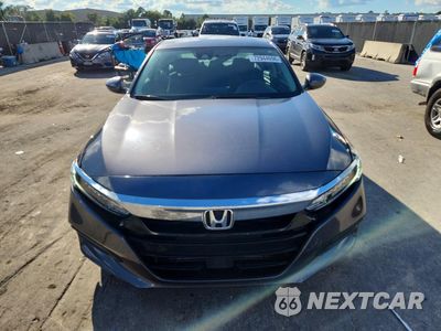 Piąte zdjęcie samochodu w środku: 2018 HONDA ACCORD LX VIN:1HGCV1F16JA182899 - miniatura