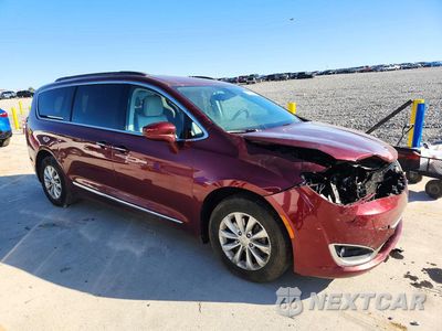 Czwarte zdjęcie samochodu z boku: 2017 CHRYSLER PACIFICA TOURING L VIN:2C4RC1BG0HR587560 - miniatura