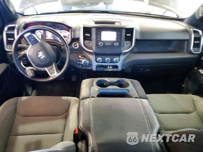 Zdjęcie 8 z 13 samochodu: 2024 RAM 1500 BIG HORN/LONE STAR VIN:1C6RRFBG9RN160797 - miniatura