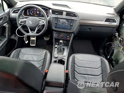 Zdjęcie 8 z 14 samochodu: 2024 VOLKSWAGEN TIGUAN SEL R-LINE BLACK VIN:3VV4B7AX5RM160371 - miniatura