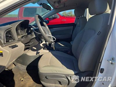 Zdjęcie 7 z 12 samochodu: 2017 HYUNDAI ELANTRA SE VIN:5NPD84LF6HH076953 - miniatura