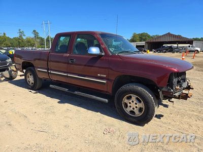 Czwarte zdjęcie samochodu z boku: 2002 CHEVROLET SILVERADO C1500 VIN:2GCEC19V621348197 - miniatura