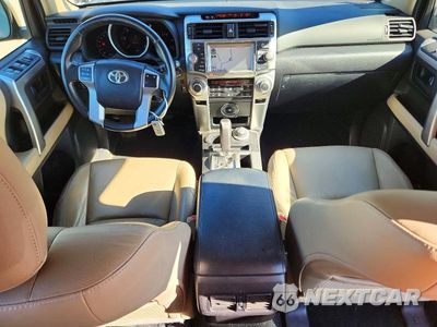 Zdjęcie 8 z 13 samochodu: 2012 TOYOTA 4RUNNER LIMITED VIN:JTEBU5JR0C5104952 - miniatura