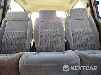 Zdjęcie 10 z 13 samochodu: 2001 CHEVROLET VENTURE VIN:1GNDX03E31D255067 - miniatura