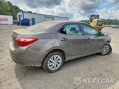 Trzecie zdjęcie samochodu z tyłu: 2019 TOYOTA COROLLA L VIN:5YFBURHE0KP871698 - miniatura