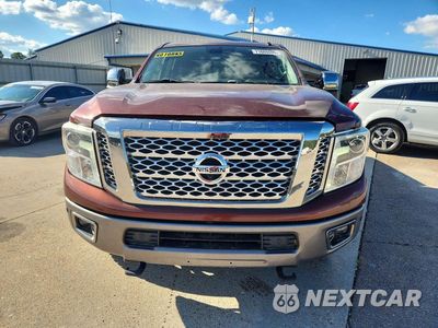 Piąte zdjęcie samochodu w środku: 2017 NISSAN TITAN XD PLATINUM RESERVE VIN:1N6BA1F40HN548548 - miniatura