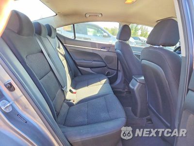 Zdjęcie 10 z 12 samochodu: 2019 HYUNDAI ELANTRA SE VIN:5NPD74LF9KH432628 - miniatura