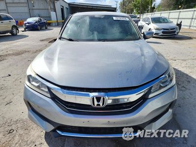 Piąte zdjęcie samochodu w środku: 2017 HONDA ACCORD SPORT SPECIAL EDITION VIN:1HGCR2F19HA288560 - miniatura