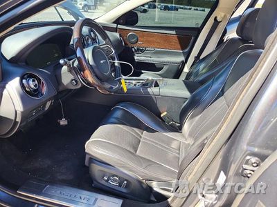 Zdjęcie 7 z 12 samochodu: 2016 JAGUAR XJ SUPERCHARGED VIN:SAJWA1CE3GMW03212 - miniatura