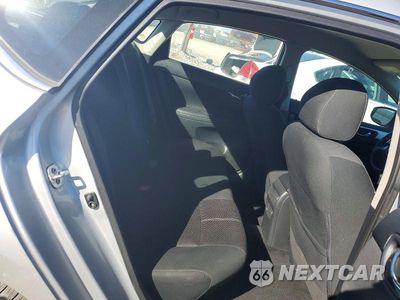 Zdjęcie 10 z 12 samochodu: 2018 NISSAN SENTRA S VIN:3N1AB7AP9JY277937 - miniatura