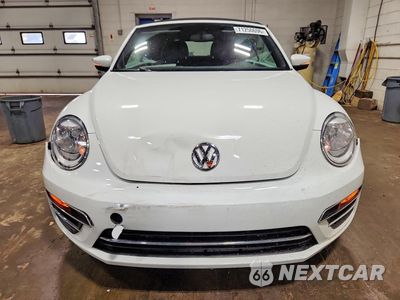 Piąte zdjęcie samochodu w środku: 2019 VOLKSWAGEN BEETLE S VIN:3VW5DAAT1KM506930 - miniatura