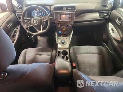Zdjęcie 8 z 12 samochodu: 2019 NISSAN LEAF S VIN:1N4AZ1CP7KC305799 - miniatura