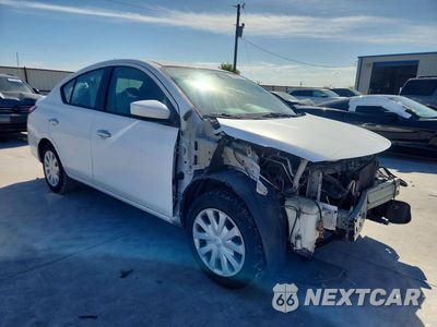 Czwarte zdjęcie samochodu z boku: 2019 NISSAN VERSA SV VIN:3N1CN7AP2KL865547 - miniatura