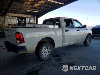 Trzecie zdjęcie samochodu z tyłu: 2018 RAM 1500 ST VIN:1C6RR7SM5JS348959 - miniatura