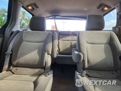 Zdjęcie 10 z 13 samochodu: 2009 TOYOTA SIENNA LE 7-PASSENGER VIN:5TDZK23CX9S278613 - miniatura