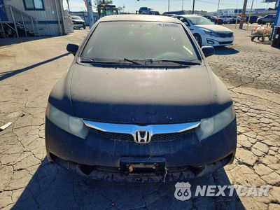Piąte zdjęcie samochodu w środku: 2010 HONDA CIVIC LX VIN:2HGFA1F58AH532949 - miniatura
