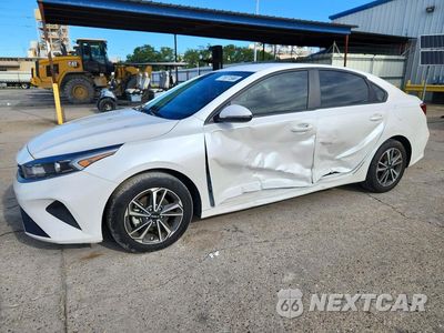 2023 KIA FORTE LXS 3KPF24AD2PE638636 - główne zdjęcie licytacji z USA - miniatura
