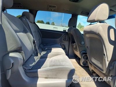 Zdjęcie 11 z 13 samochodu: 2005 TOYOTA SIENNA LE 8 PASSENGER VIN:5TDZA23CX5S277670 - miniatura