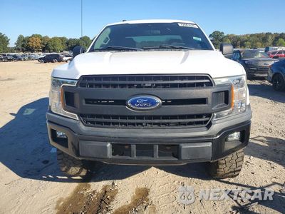 Piąte zdjęcie samochodu w środku: 2019 FORD F150 SUPER CAB VIN:1FTFX1E55KKD84560 - miniatura