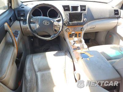 Zdjęcie 8 z 13 samochodu: 2009 TOYOTA HIGHLANDER HYBRID LIMITED VIN:JTEEW44AX92037441 - miniatura