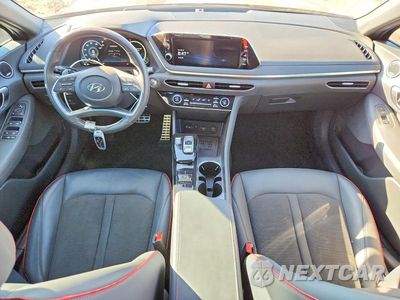 Zdjęcie 8 z 12 samochodu: 2023 HYUNDAI SONATA SEL PLUS VIN:KMHL44J27PA268004 - miniatura