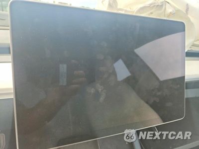 Zdjęcie 9 z 12 samochodu: 2023 TESLA MODEL 3 VIN:5YJ3E1EA1PF672392 - miniatura