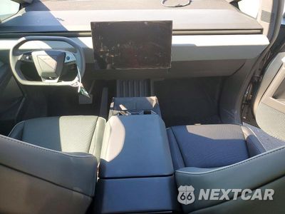 Zdjęcie 8 z 13 samochodu: 2026 TESLA CYBERTRUCK VIN:7G2CEHED3TA092150 - miniatura