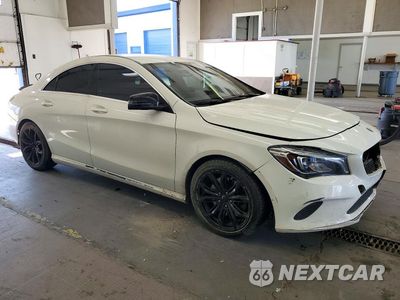 Czwarte zdjęcie samochodu z boku: 2018 MERCEDES-BENZ CLA 250 4MATIC VIN:WDDSJ4GB4JN574583 - miniatura