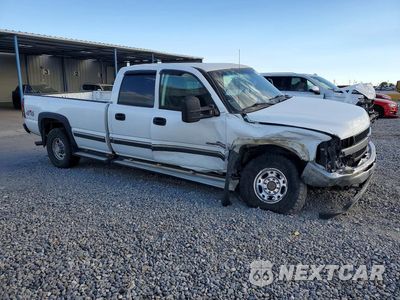 Czwarte zdjęcie samochodu z boku: 2002 CHEVROLET SILVERADO K2500 HEAVY DUTY VIN:1GCHK23152F204709 - miniatura